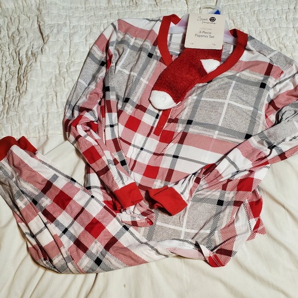 3 Piece Pajama Set - Picture 6 of 6